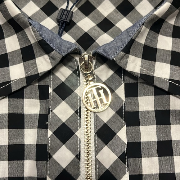NWT Tommy Hilfiger Black & White Half Zip Top - Picture 4 of 16